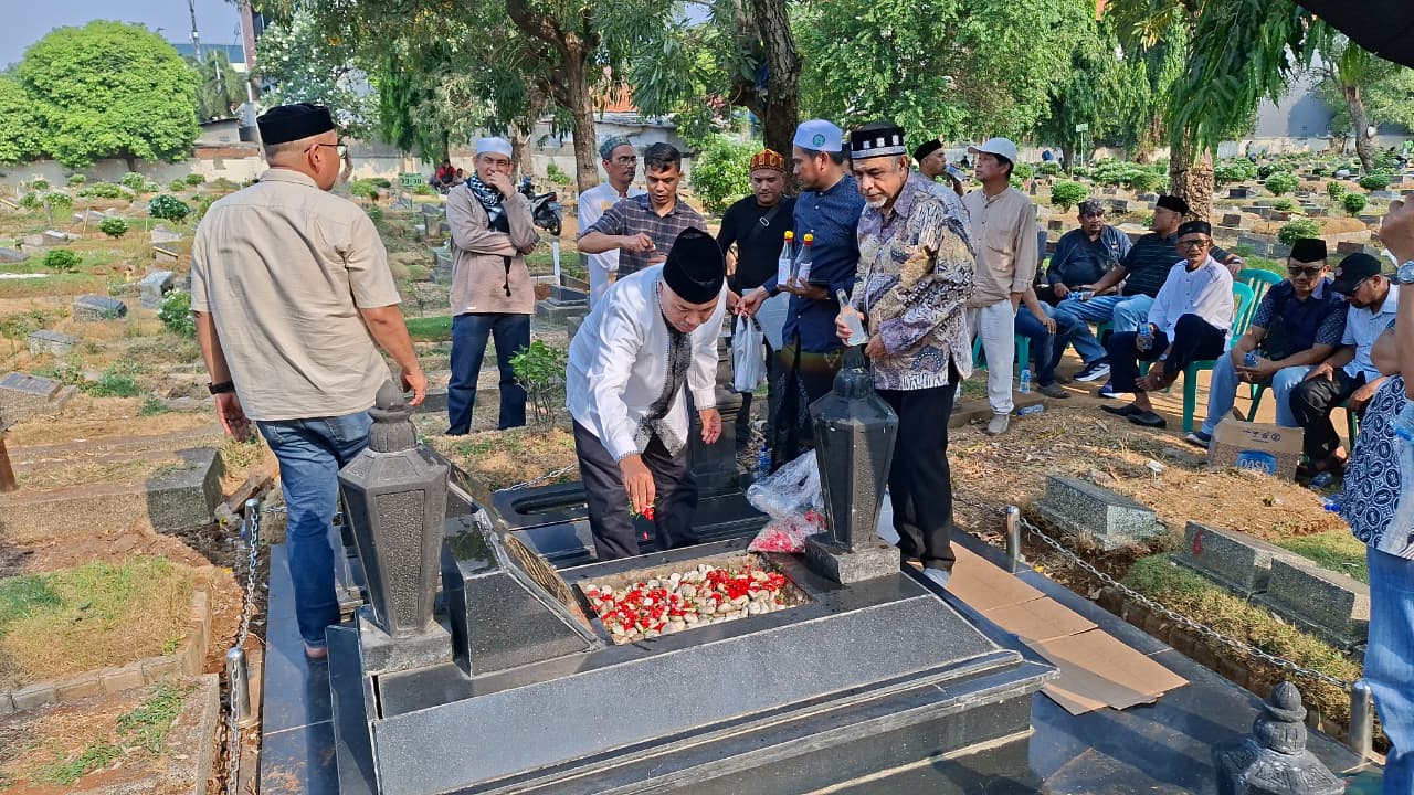 PPTIM Ziarah Makam Sultan Aceh